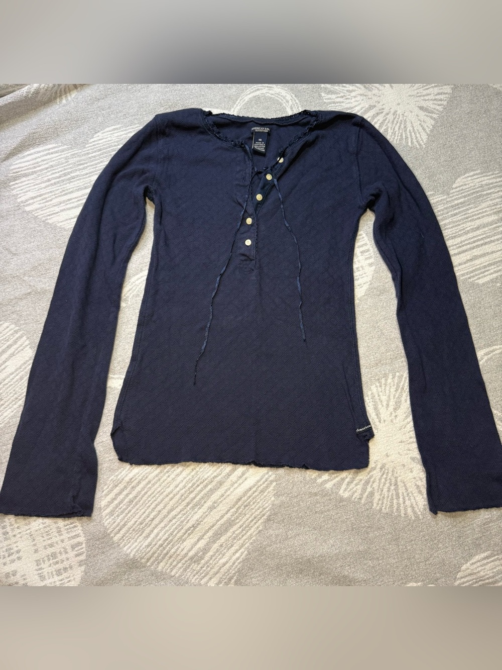 Y2K American Eagle Outfitters Navy Henley Shirt XS